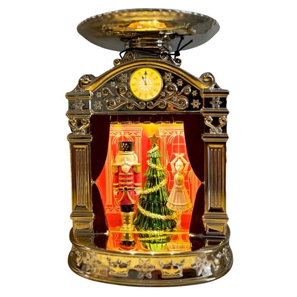 Bath & Body Works Nutcracker Theater 3-Wick Candle Holder Christmas 2025 Gold - Picture 1 of 4